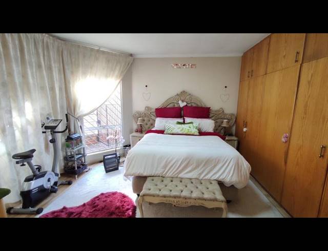 3 BEDROOM HOUSE FOR SALE IN LAUDIUM